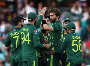 न्युजिल्याण्डलाई हराउँदै पाकिस्तान फाइनलमा